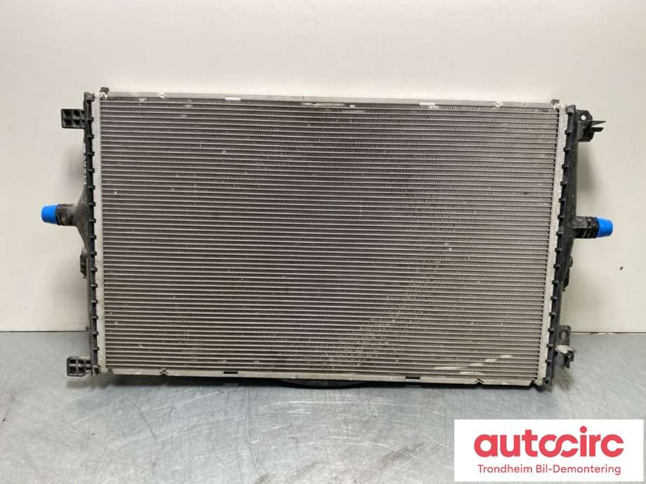 Radiator (automat gir) til Tesla Model Y 2024-->> (Type II) (1494175-00-B|)