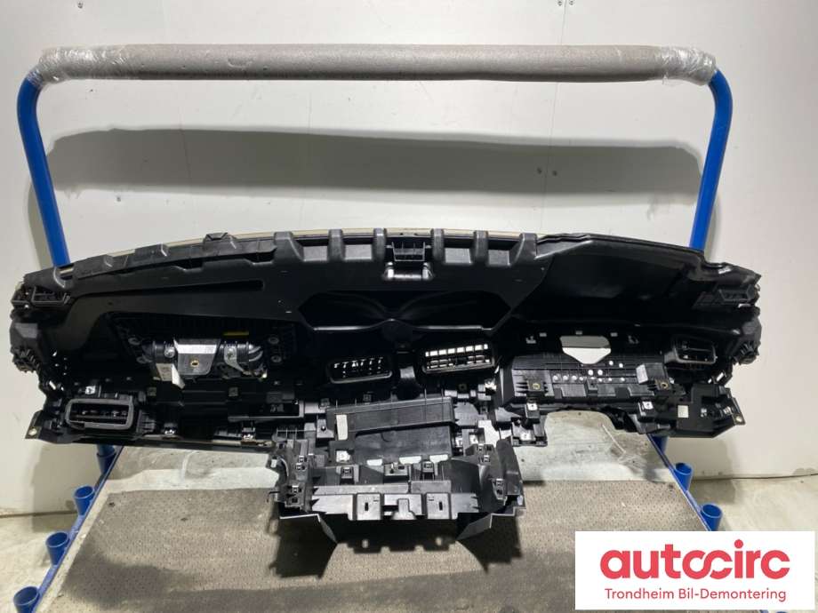 Dashbord til Audi e-tron 2018-->> (4KL 857 001 E|)
