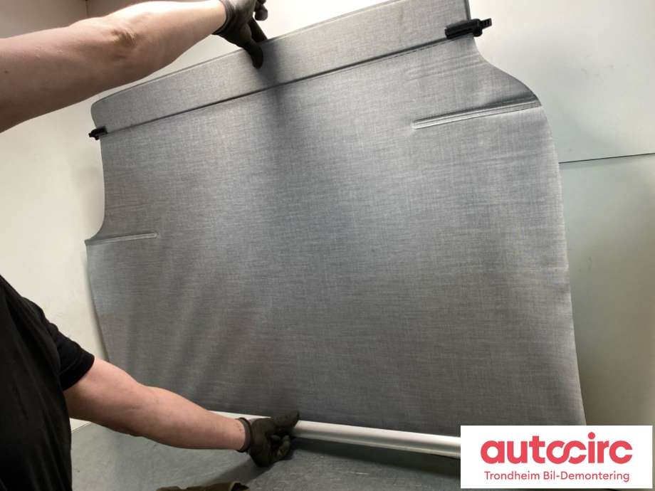 Bagasjerom rollon til Mitsubishi Outlander, 2015-->> (Type III, Fase 2) (7237A146XA)