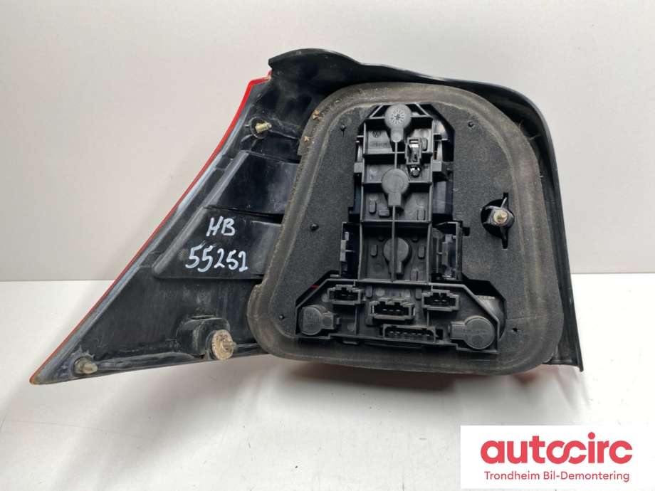 Baklykt høyre til VW Golf IV 1998-2003  (REDUSERT PRIS!|1J6 945 096 T|)
