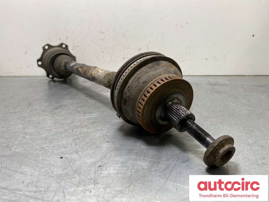 Drivaksel venstre foran, diesel/manuell til VW Passat 2001-2005 (B5,3BG) (B5,3BG) (8D0 407 451 NX|)