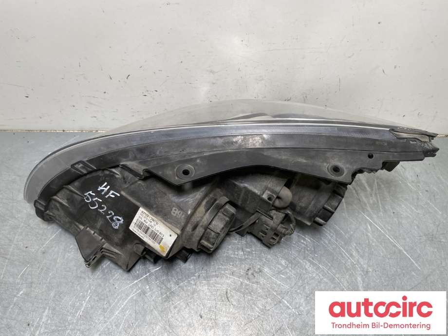 Frontlykt høyre halogen til Hyundai i30 2007-2012 (Type I) (92102-2R000|)