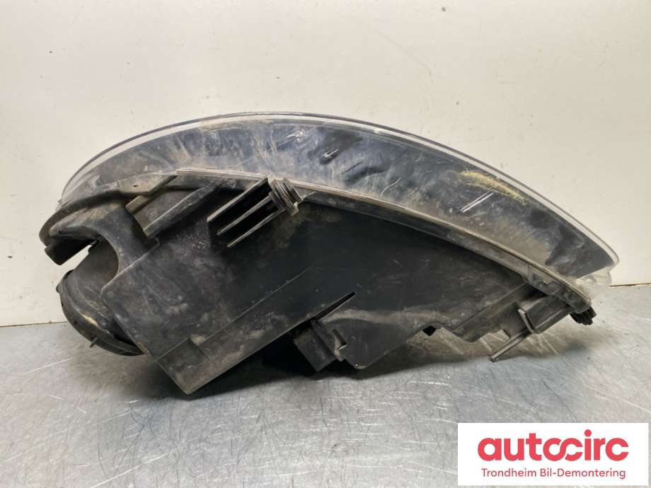 Frontlykt høyre halogen til VW Golf, Plus/Cross 2005-2009 (Fase 1) (5M1 941 006 B|)