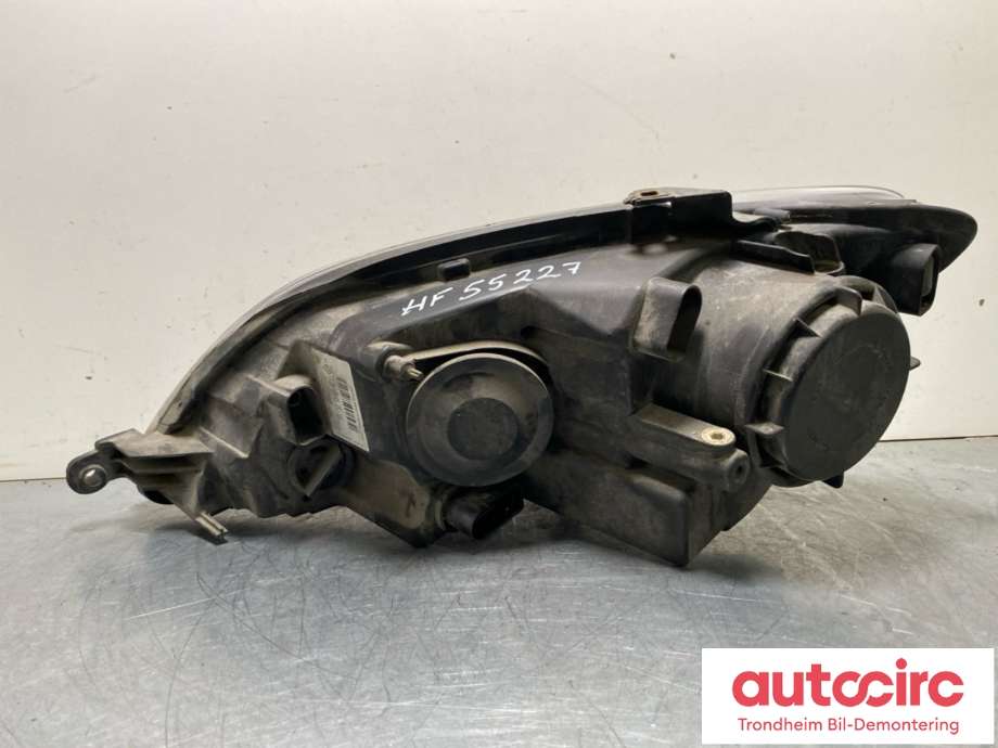 Frontlykt høyre halogen til VW Golf, Plus/Cross 2005-2009 (Fase 1) (5M1 941 006 B|)