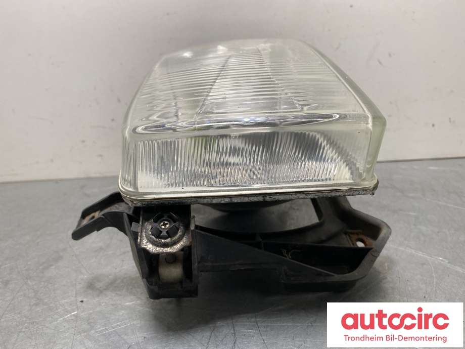 Frontlykt venstre halogen til VW Transporter / Caravelle 1990-2003 (T4) (T4) (HELLA|701 941 017|)