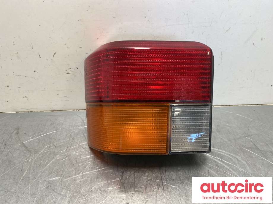 Baklykt venstre til VW Transporter / Caravelle, 1990-2003 (T4) (T4) (DEPO|701 945 095)