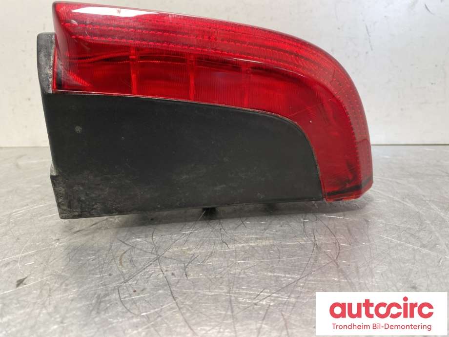 Baklykt venstre til VW Transporter / Caravelle 1990-2003 (T4) (T4) (DEPO|701 945 095|70194509501C|)