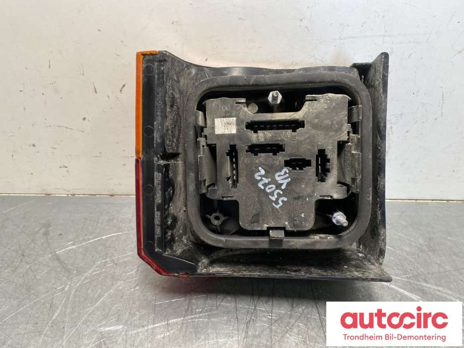 Baklykt venstre til VW Transporter / Caravelle 1990-2003 (T4) (T4) (DEPO|701 945 095|70194509501C|)
