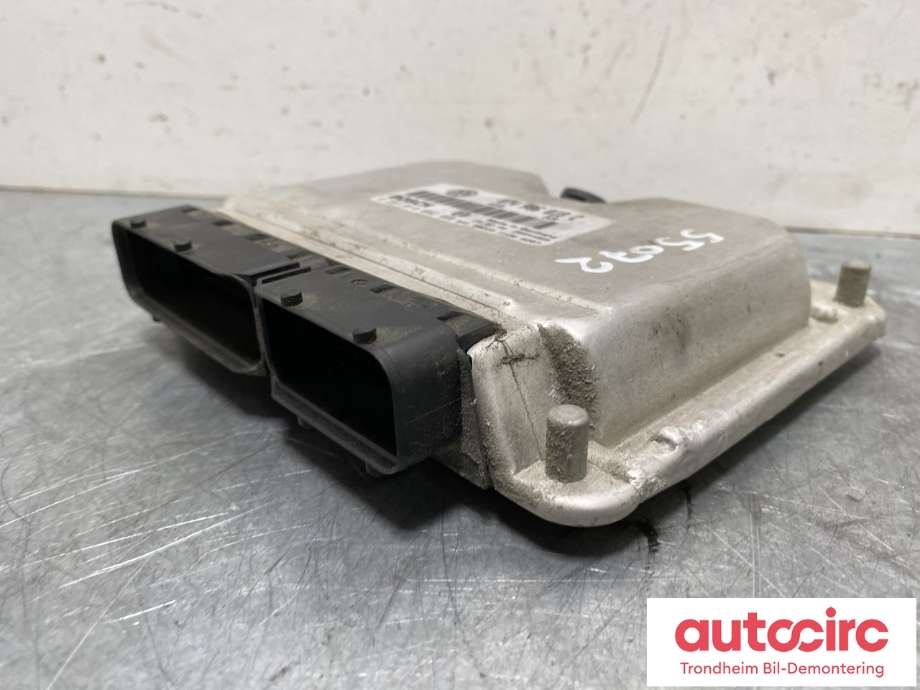 Styreenhet motor til VW Transporter / Caravelle 1990-2003 (T4) (T4) (VW/BOSCH|074 906 018 AH|)