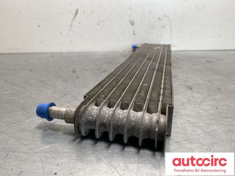 Oljekjøler til Ford F-150 Raptor 2017-2020 (P552) (P552) (HL34-7A095-BB|HL3Z-7A095-A|)