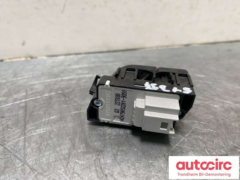 Bryter diverse til Mercedes EQB 2022-->>  (A2479052201|)