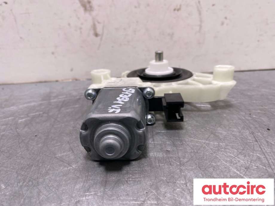 Ruteheis, kun motor, venstre foran til Mercedes EQB 2022-->>  (A 000 906 29 10|A 000 906 96 14|)