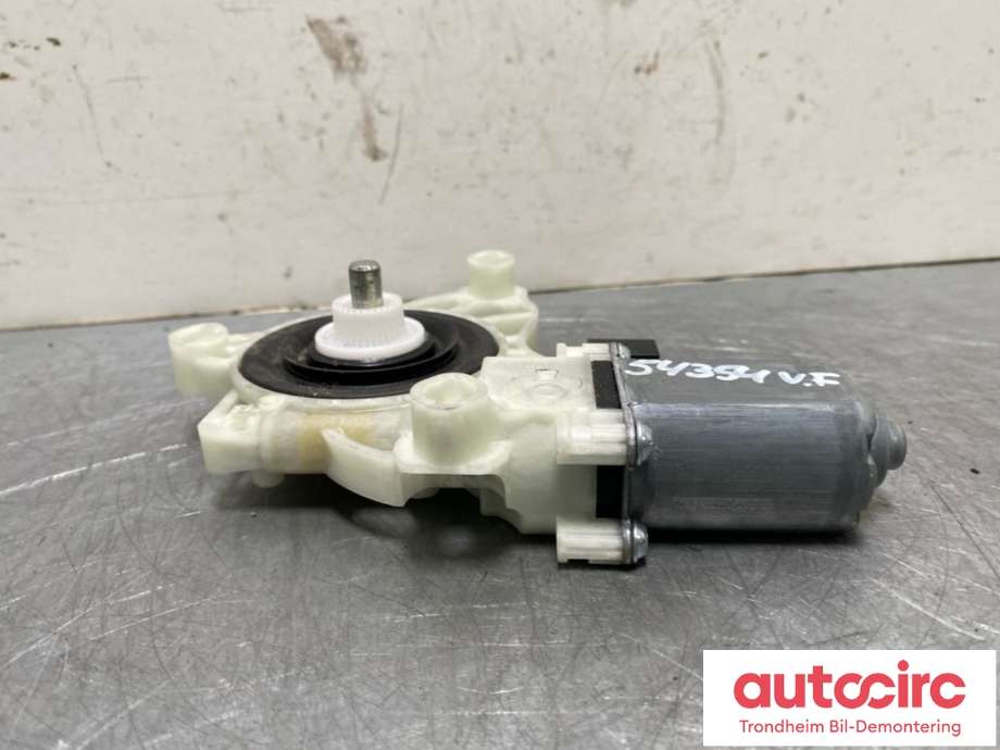 Ruteheis, kun motor, venstre foran til Mercedes EQB 2022-->>  (A 000 906 29 10|A 000 906 96 14|)