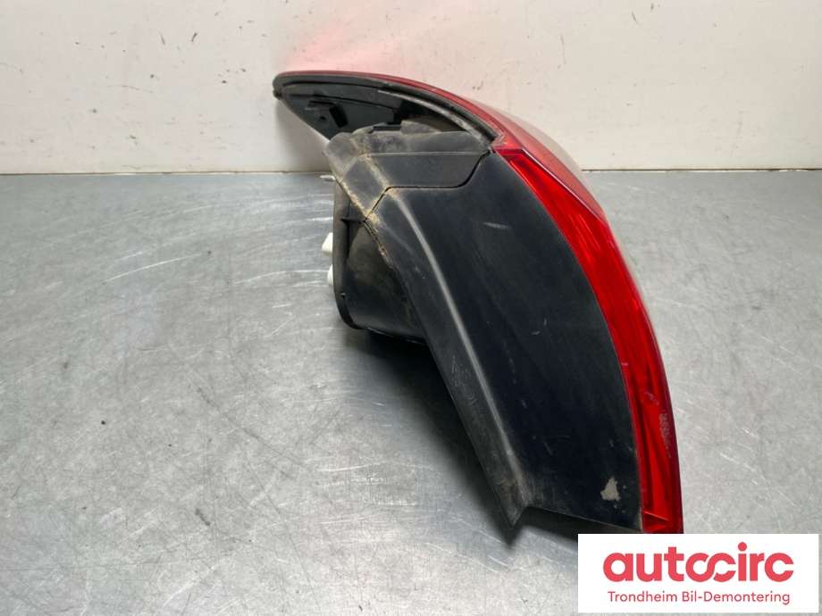 Baklykt høyre ytre til VW CC 2008-2012 (PASSAT CC) (PASSAT CC) (3C8 945 096 D|3C8 945 096 G|)