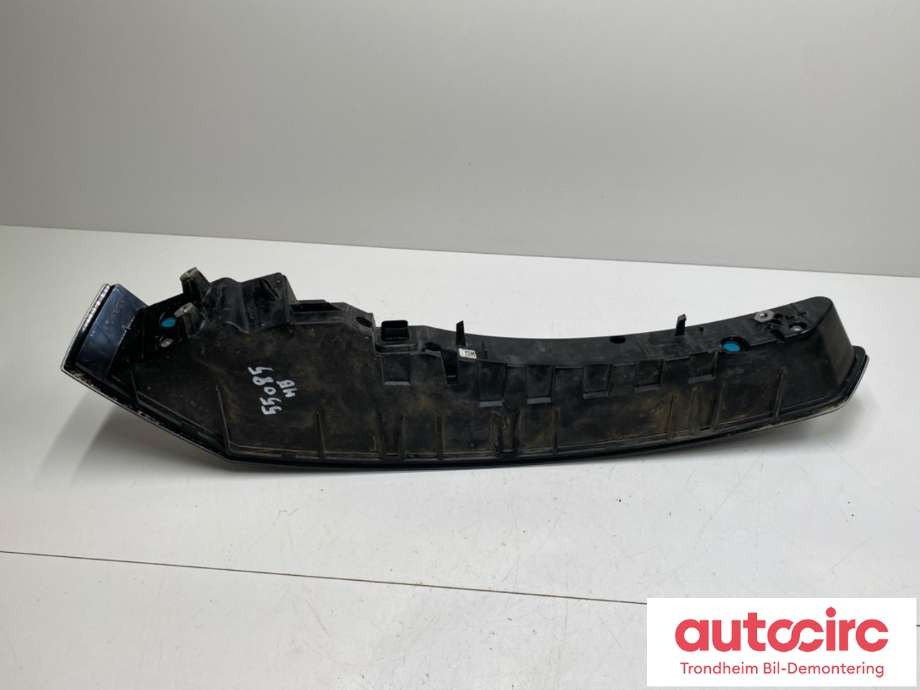 Baklykt høyre til BMW iX 2021-->> (I20) (I20) (63 21 5 A43 BC6|63 21 5 B52 634|)
