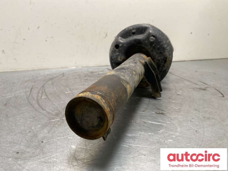 Fjærbein venstre foran til Audi A3 2003-2008 (Type II, Fase 1) (1K0 413 031 AT|1K0 413 031 EA|)