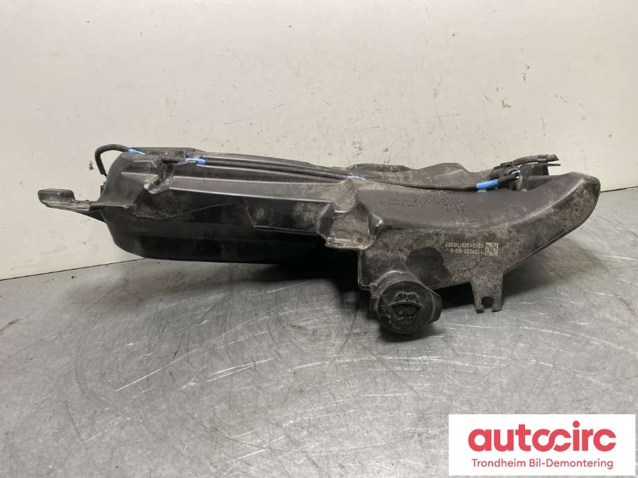 Spylertank til Tesla Model 3 2024-->> (Fase 2) (1739233-00-G|1807860-00-E|1807860-00-F)