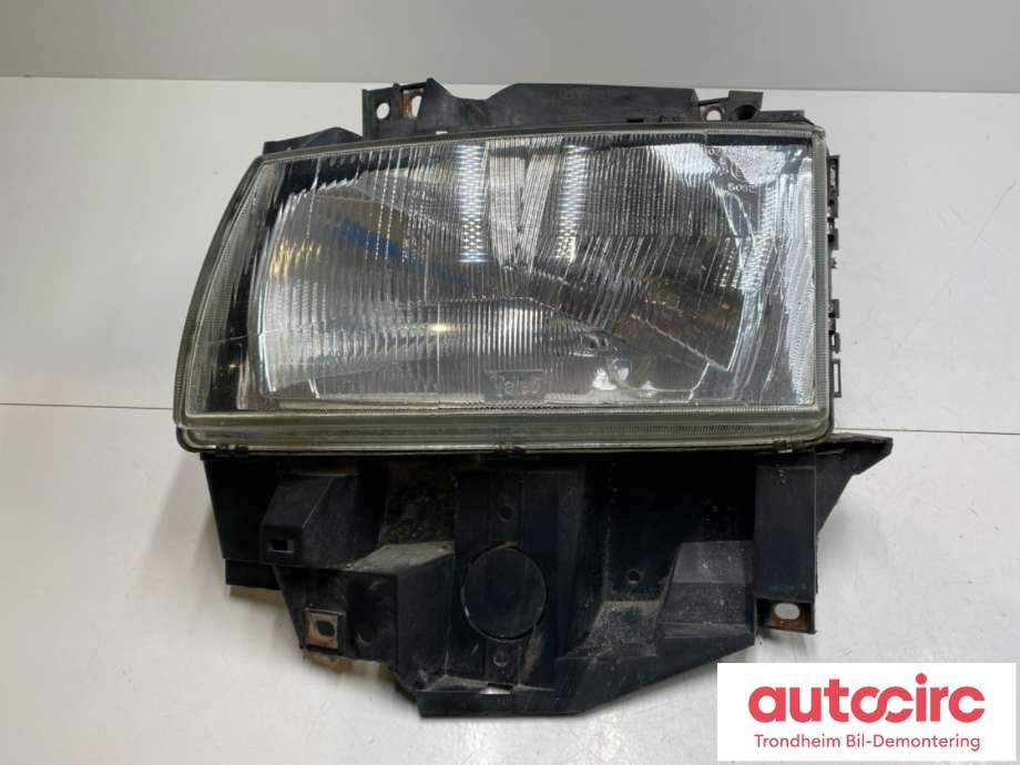 Frontlykt venstre halogen til VW Transporter / Caravelle 1990-2003 (T4) (T4) (7D1 941 009 H|)