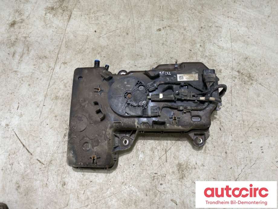 AdBlue tank til VW Transporter / Caravelle 2015-2019 (T6) (T6) (7E0 131 877 H|)