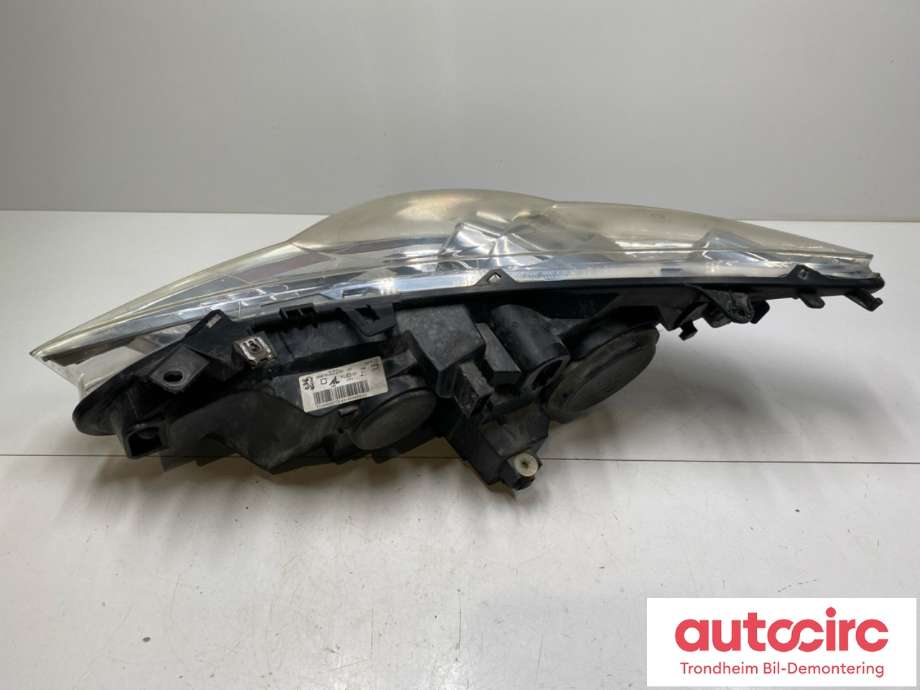 Frontlykt høyre halogen til Peugeot 307 2001-2004 (Fase 1)  (AL|6206 86|)
