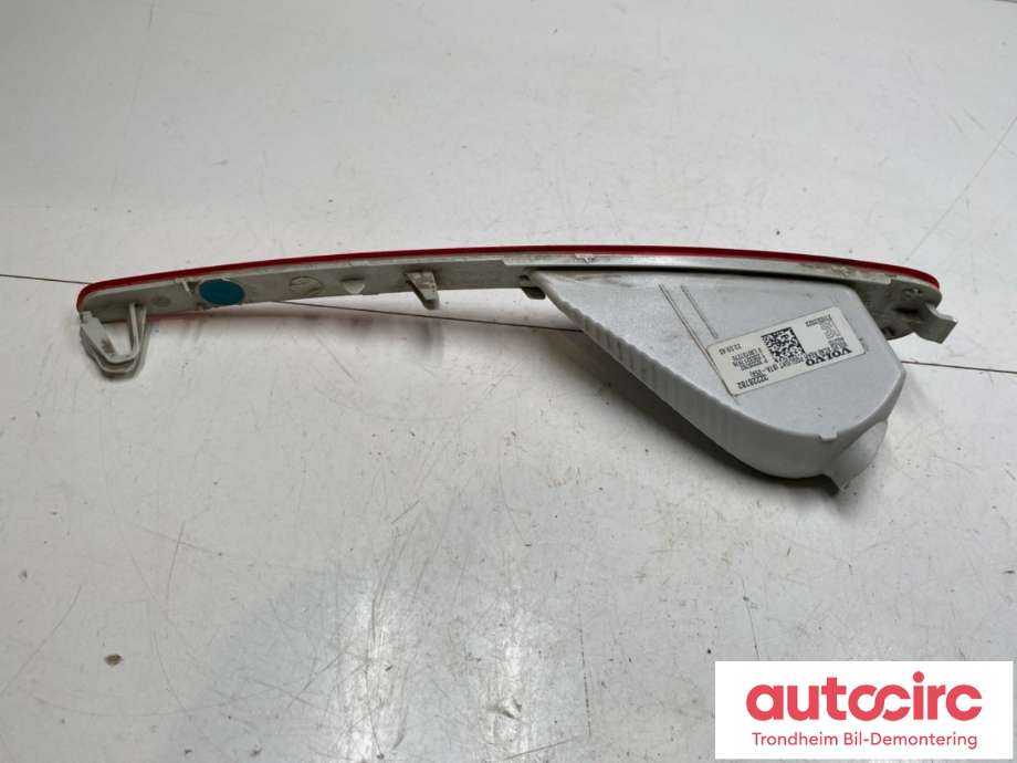 Refleksplate til Volvo XC40 2018-2024  (32228782|)