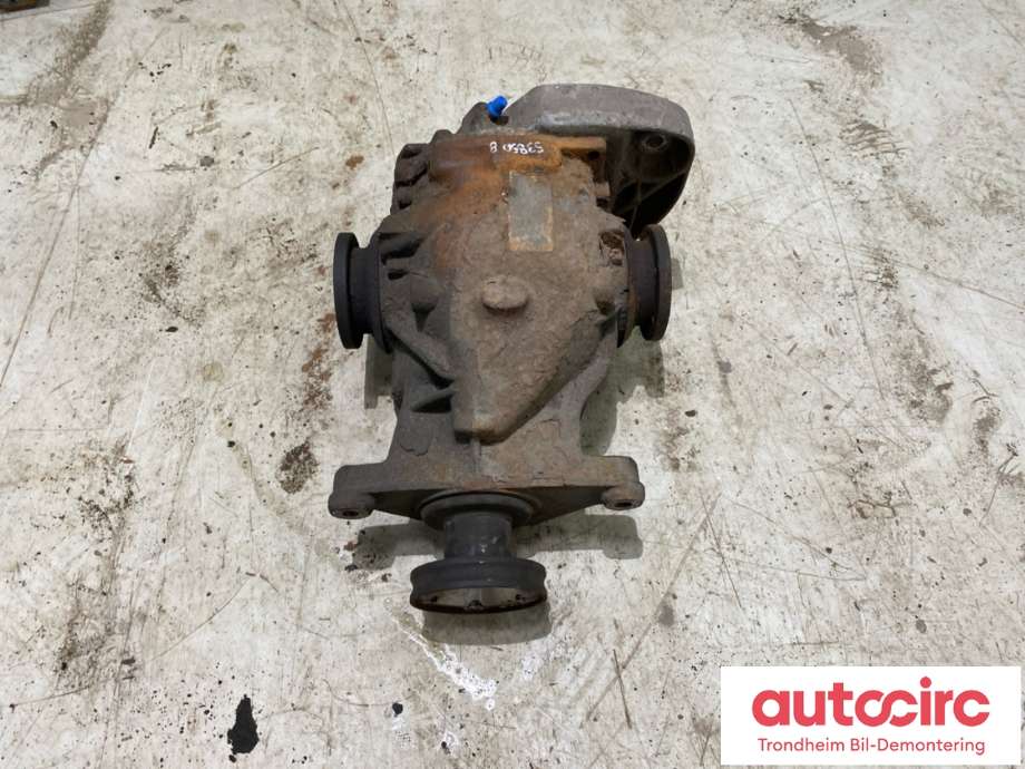 Kardang klokke bak til BMW X5 2000-2006 (E53) (E53) (UTV: 3.73|33107510660|33 10 7 510 660|)