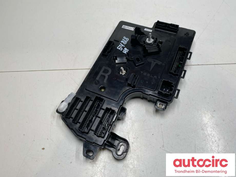 Styreenhet comfort (BCM) til Tesla Model 3 2018-2023 (Fase 1) (1100340-90-H|1100340-00-H|1100340-00-I| 1100340-32-I)