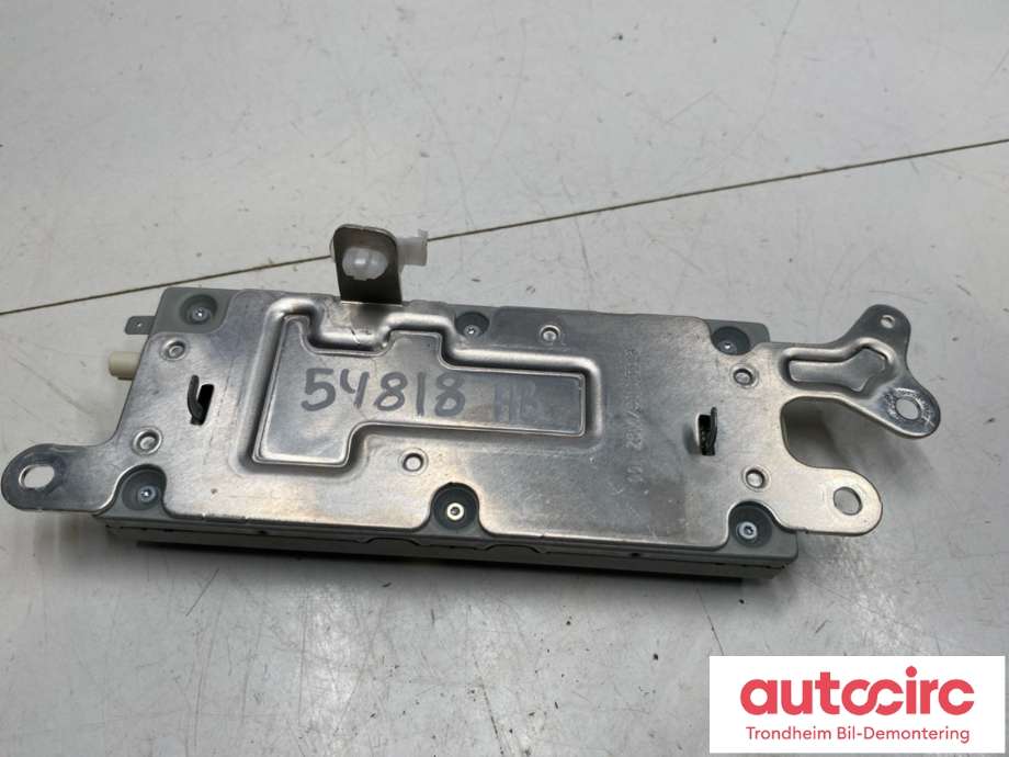 Antenne forsterker til Tesla Model 3 2018-2023 (Fase 1) (1079755-00-D|)