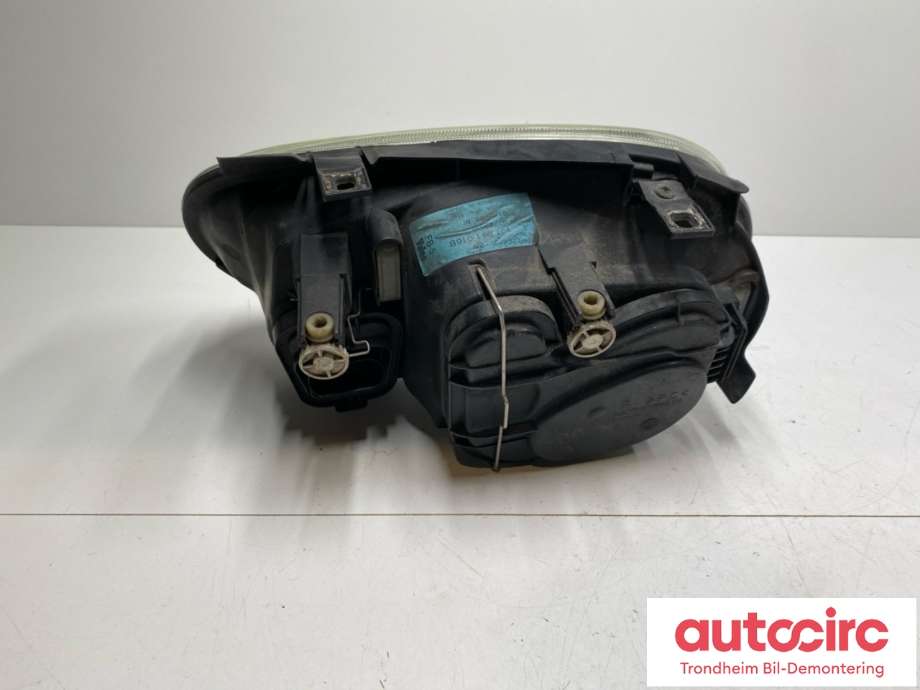 Frontlykt høyre halogen til VW Golf IV 1998-2003  (1J1941016B|1J1 941 018 B|1J1 941 018 F)