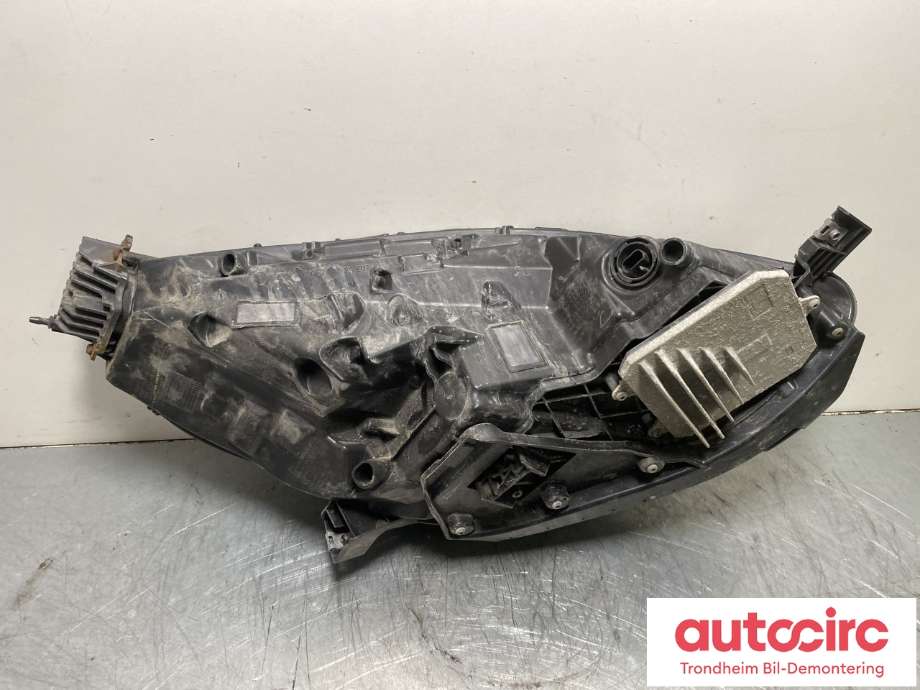 Frontlykt venstre full-LED til Tesla Model 3 2018-2023 (Fase 1)  (1077375-30-B|1077375-00-C|1077375-50-B)