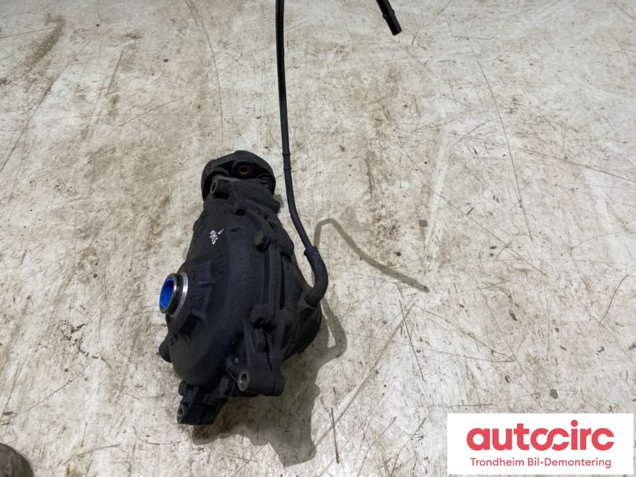 Kardang klokke foran til BMW X5 2000-2006 (E53) (E53) (UTV: 3,73|31 50 7 508 524|)