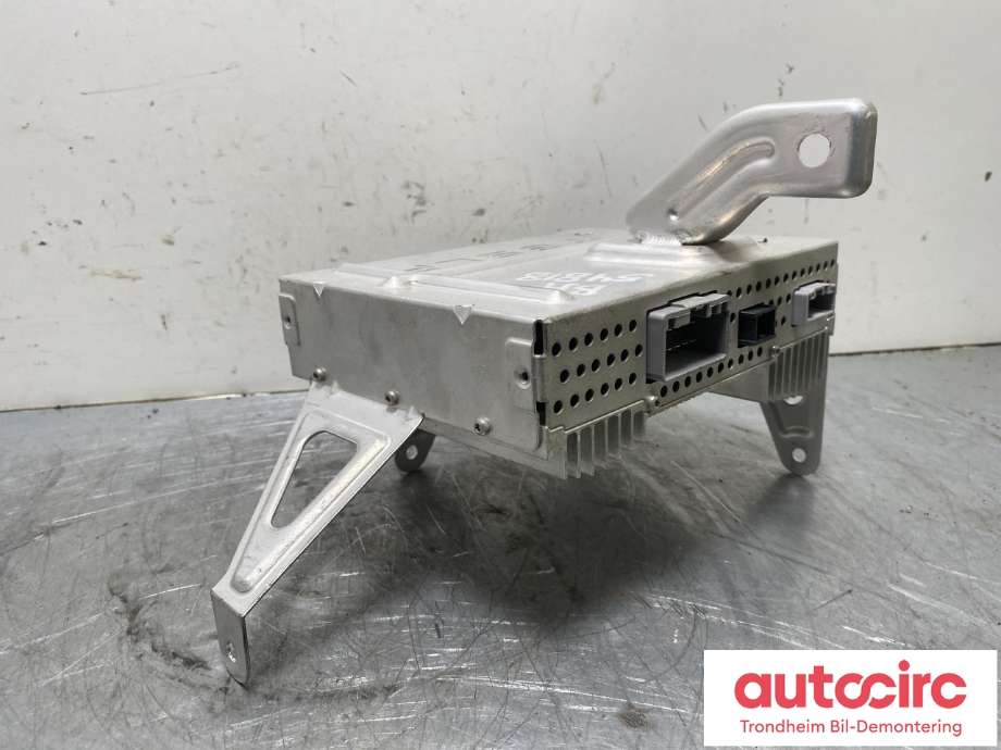 Bilstereo forsterker til Tesla Model 3 2018-2023 (Fase 1)  (1079748-00-E|1079748-00-F|)