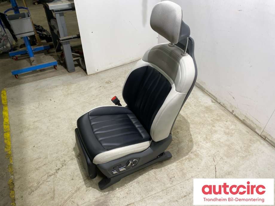 Sete foran venstre til Kia EV9 2023-->>  (88300DO 200C27|88300DO 201C27|)