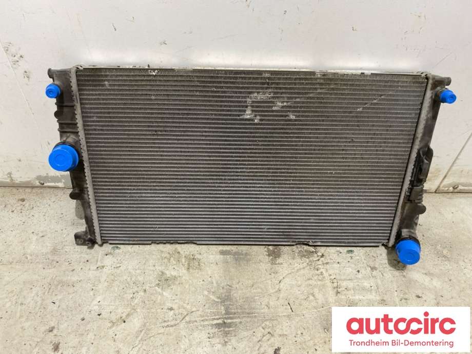 Radiator (automat gir) til BMW 4-Serie 2013-2020 (F32/F33/F36) (F32/F33/F36) (17 11 8 678 027|)