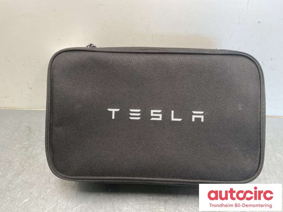 Hengerfeste løs kule til Tesla Model Y 2021-2024 (Type I) (1514411-00-I|1514411-98-I|1111825-00-A)
