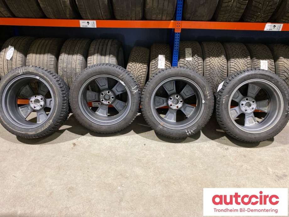 Hjulsett aluminium vinter til Lexus UX 2018-->> (18 TOMMER|225/50/R18 99T|PROD:0123|7-8MM)