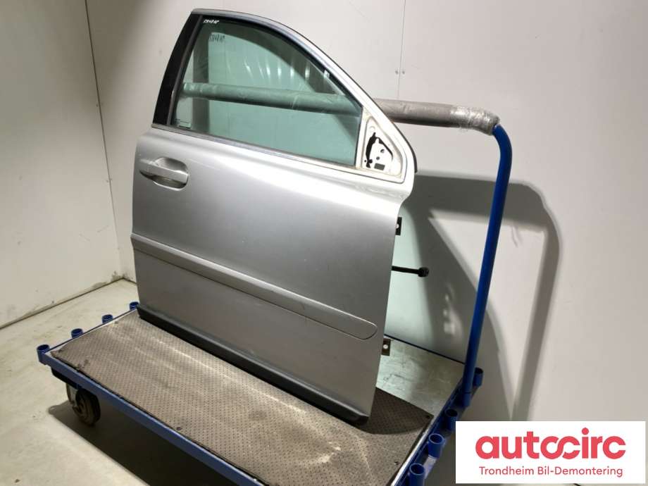 Dør høyre foran til Volvo XC90 2002-2006 (Type I, Fase 1)  (31385357|)