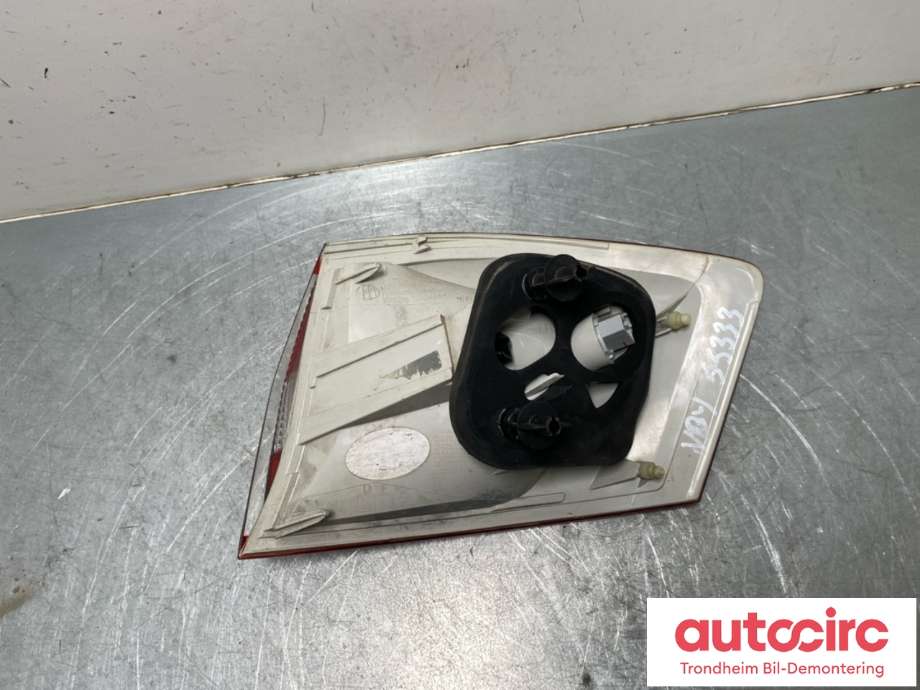 Baklykt venstre ytre til Ford Kuga 2008-2012 (Type I)  (1710612|8V41-13405-CH|)