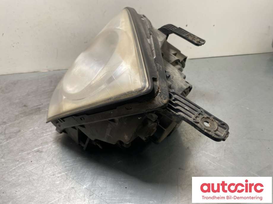 Frontlykt venstre halogen til Opel Antara 2007-2013  (96627135|)