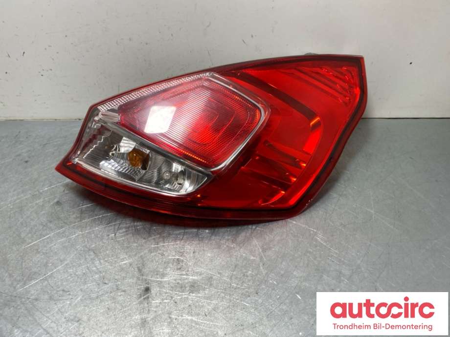 Baklykt høyre til Ford Fiesta 2013-2017 (Type VI, Fase 2) (1877010|C1BB-13404-AE|)