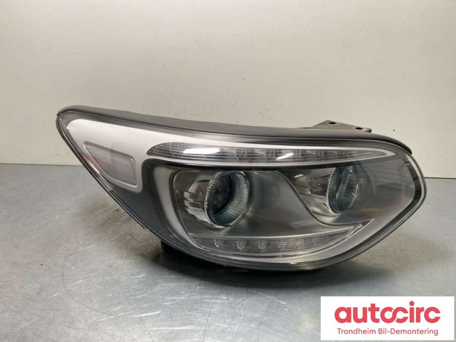 Frontlykt høyre halogen til Kia Soul, 2014-2019 (Type II) (92102E40101D)