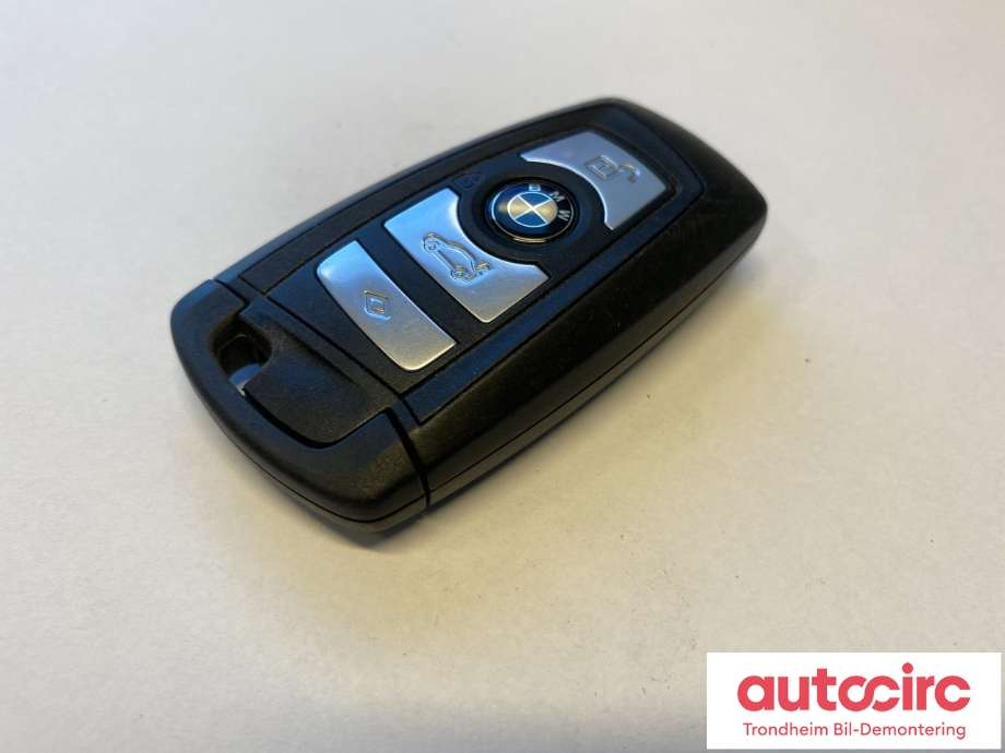 Nøkkel til BMW M5 2011-2017 (F10) (F10) (66 12 5 A57 FD0|)