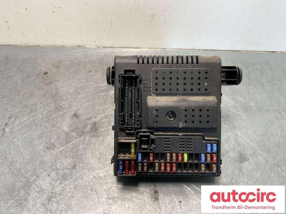 Styreenhet comfort (BCM) til Volvo XC90 2002-2006 (Type I, Fase 1) (CEM|31394157|)