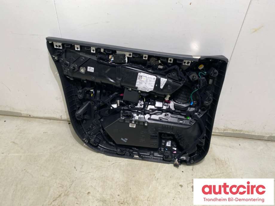 Dørtrekk høyre til BMW iX 2021-->> (I20) (I20) (51 41 5 A15 722|)