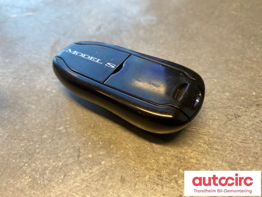 Nøkkel til Tesla Model X 2016-->>  (1455937-00-A|)