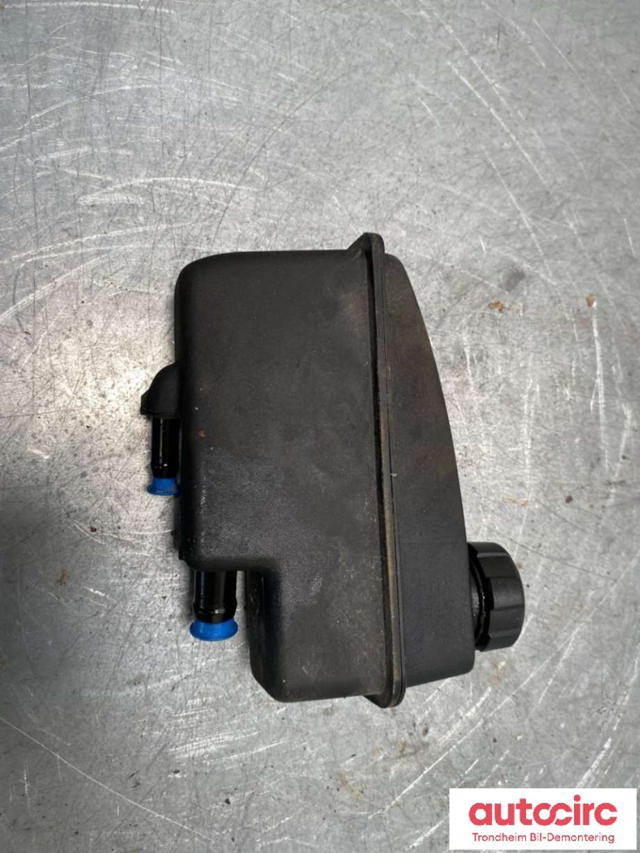 Servo oljebeholder til Volvo XC90 2002-2006 (Type I, Fase 1)  (30645621|)