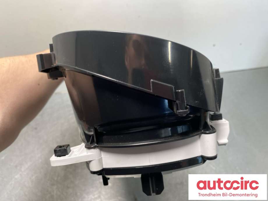 Instrumentpanel til Peugeot Expert 2016-->> (Type III) (98 311 687 80|98 374 730 80|)