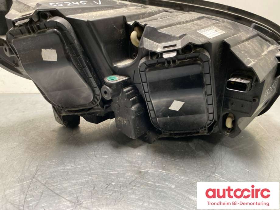 Frontlykt venstre halogen til Peugeot Expert 2016-->> (Type III)  (98 085 726 80|)