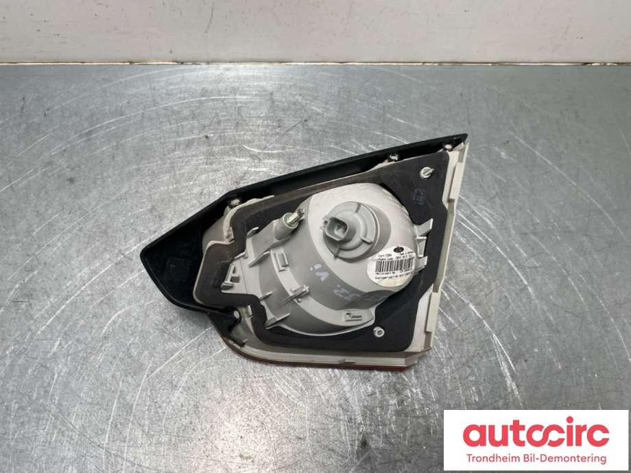 Baklykt venstre indre til Ford Kuga 2008-2012 (Type I) (1545445|8V41-13A603-AD|)