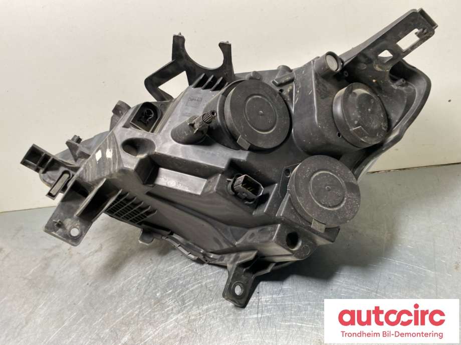 Frontlykt høyre halogen til Peugeot Partner 2008-2015 (Type II, Fase 1)  (9682829280|6206K4|)